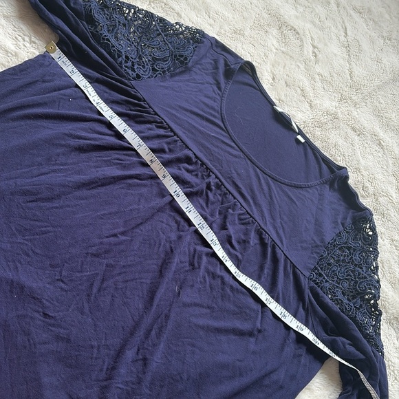 Reitmans Navy Lace-Sleeve Tunic – Size Large | Boho Chic | Scoop Neck | - Picture 4 of 7